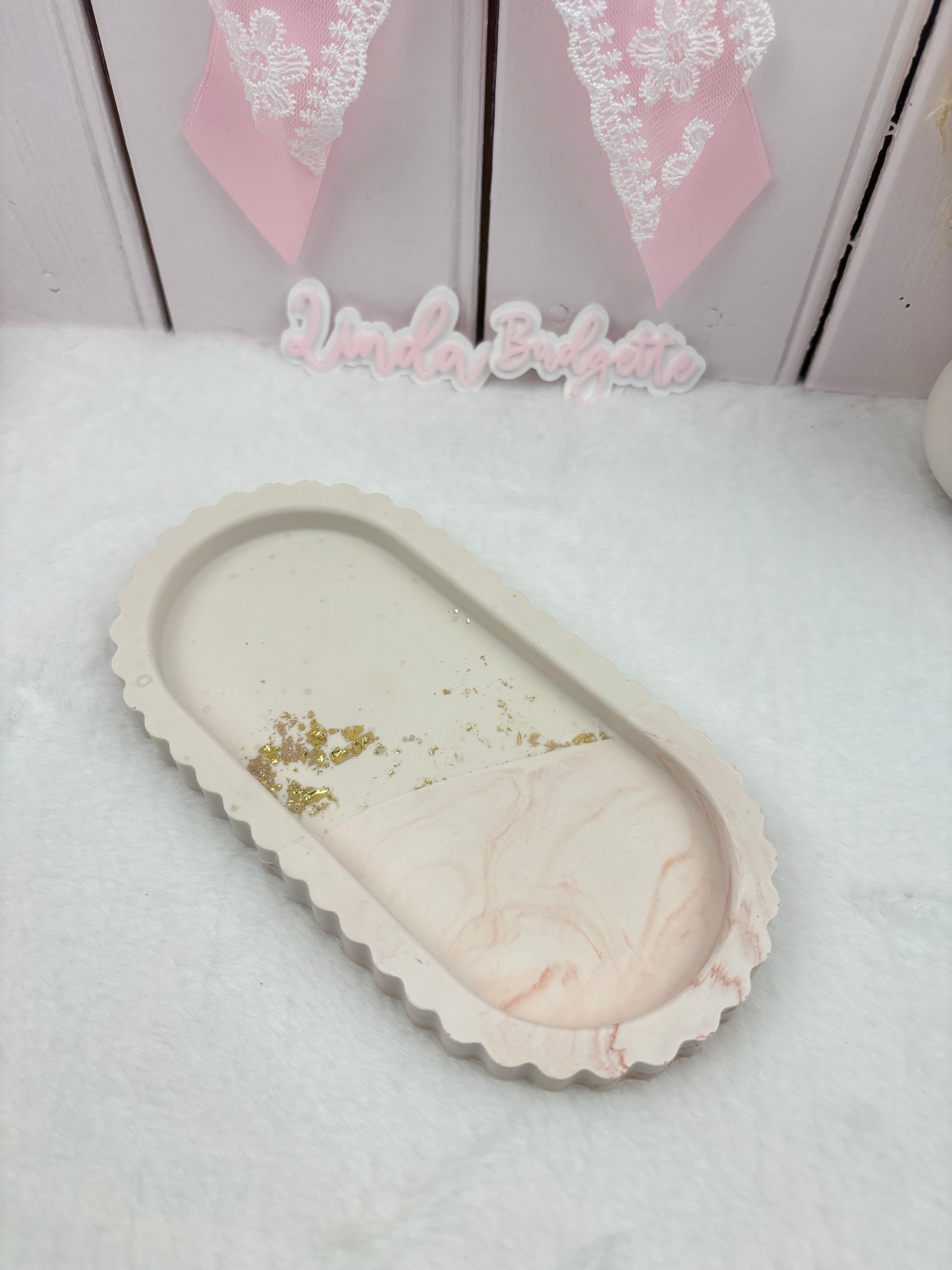 Plateaux en jesmonite