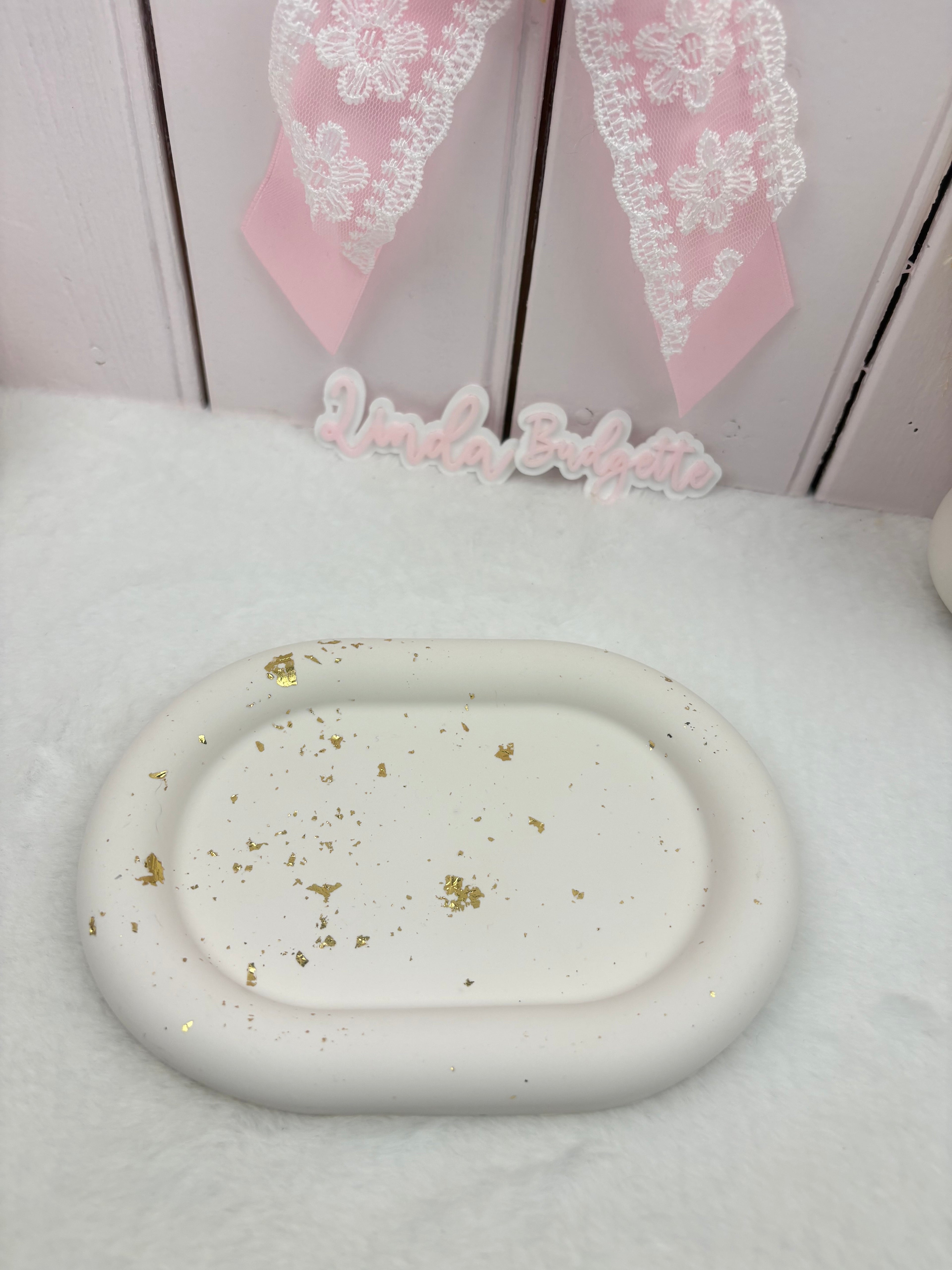 Plateaux en jesmonite